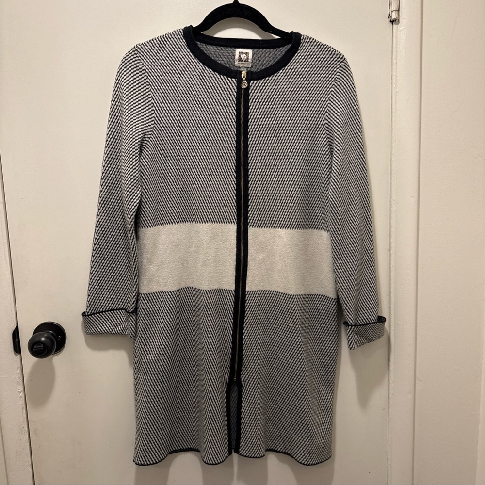 Chic Anne Klein Long Sleeve Dress